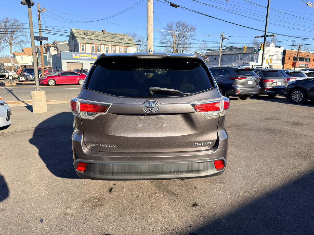 Toyota Highlander AWD 4dr V6 XLE (Natl) 2016