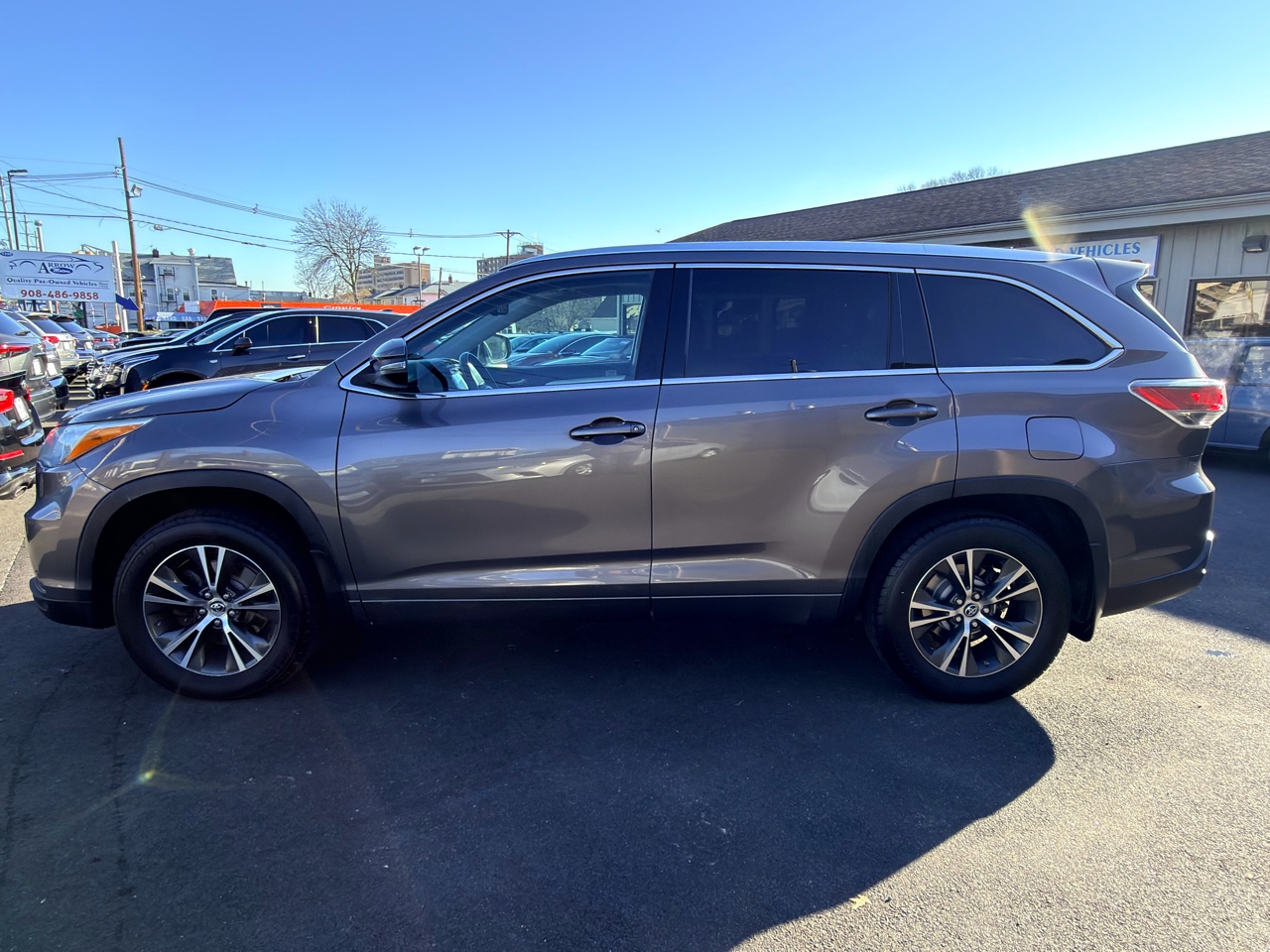 Toyota Highlander AWD 4dr V6 XLE (Natl) 2016