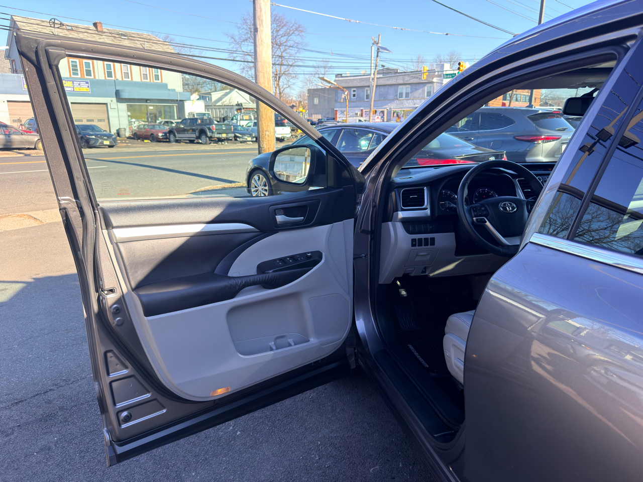 Toyota Highlander AWD 4dr V6 XLE (Natl) 2016