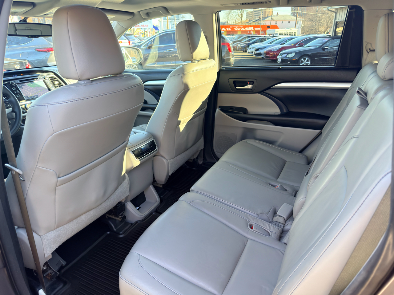 Toyota Highlander AWD 4dr V6 XLE (Natl) 2016