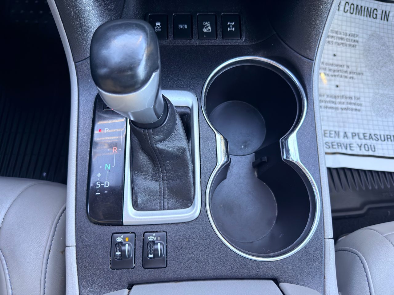 Toyota Highlander AWD 4dr V6 XLE (Natl) 2016