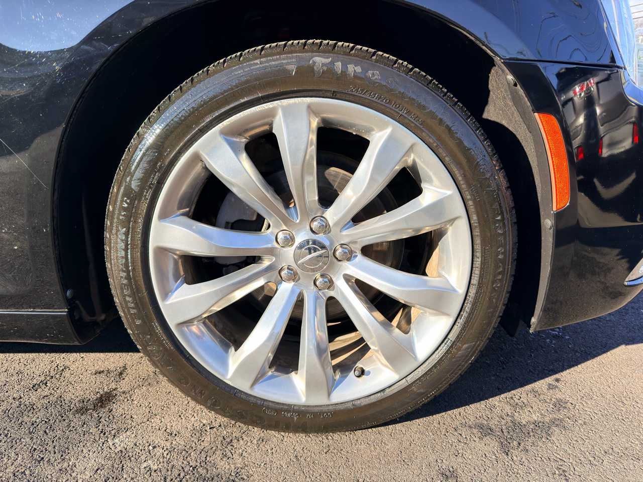 Chrysler 300 Limited RWD 2019