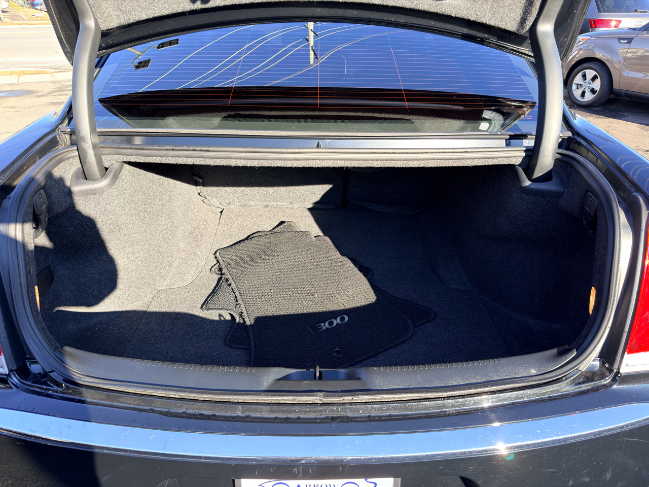 Chrysler 300 Limited RWD 2019