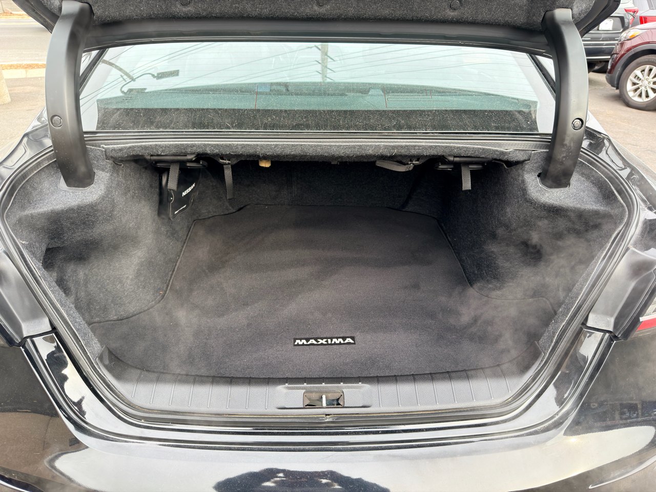 Nissan Maxima SR 3.5L 2021