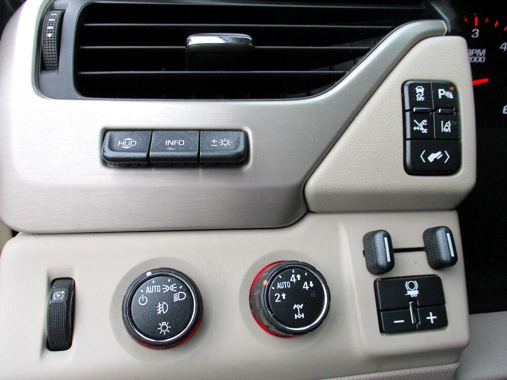 GMC Yukon 4WD 4dr Denali 2015