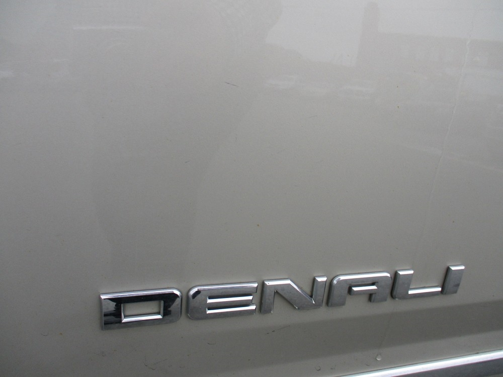 GMC Yukon 4WD 4dr Denali 2015