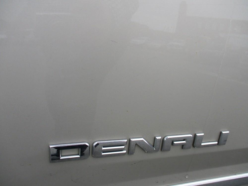 GMC Yukon 4WD 4dr Denali 2015