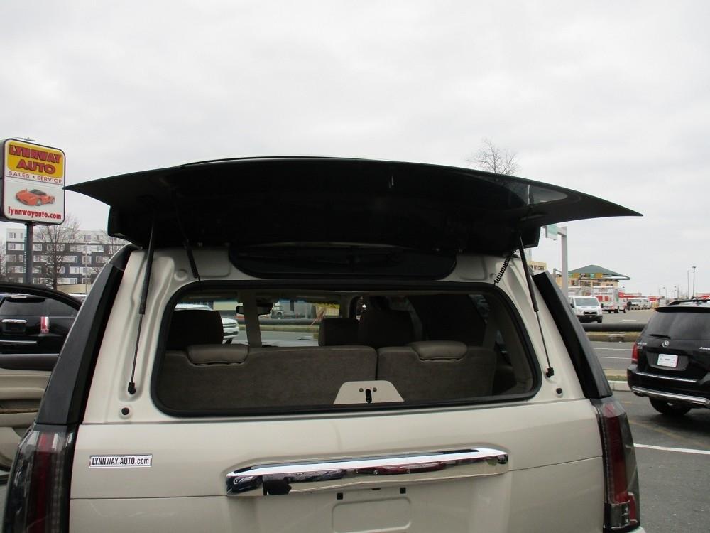 GMC Yukon 4WD 4dr Denali 2015
