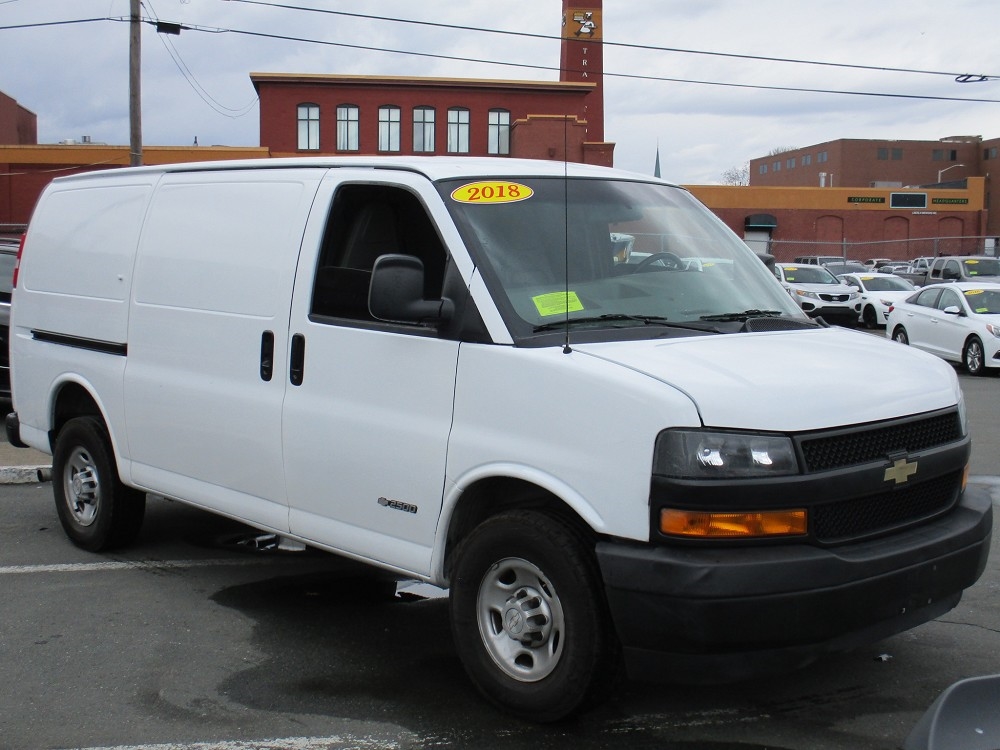 Chevrolet Express Cargo Van RWD 2500 135" 2018 Chevrolet Express Cargo Van RWD 2500 135" 2018