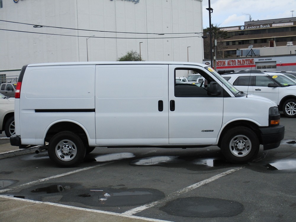 Chevrolet Express Cargo Van RWD 2500 135" 2018 Chevrolet Express Cargo Van RWD 2500 135" 2018