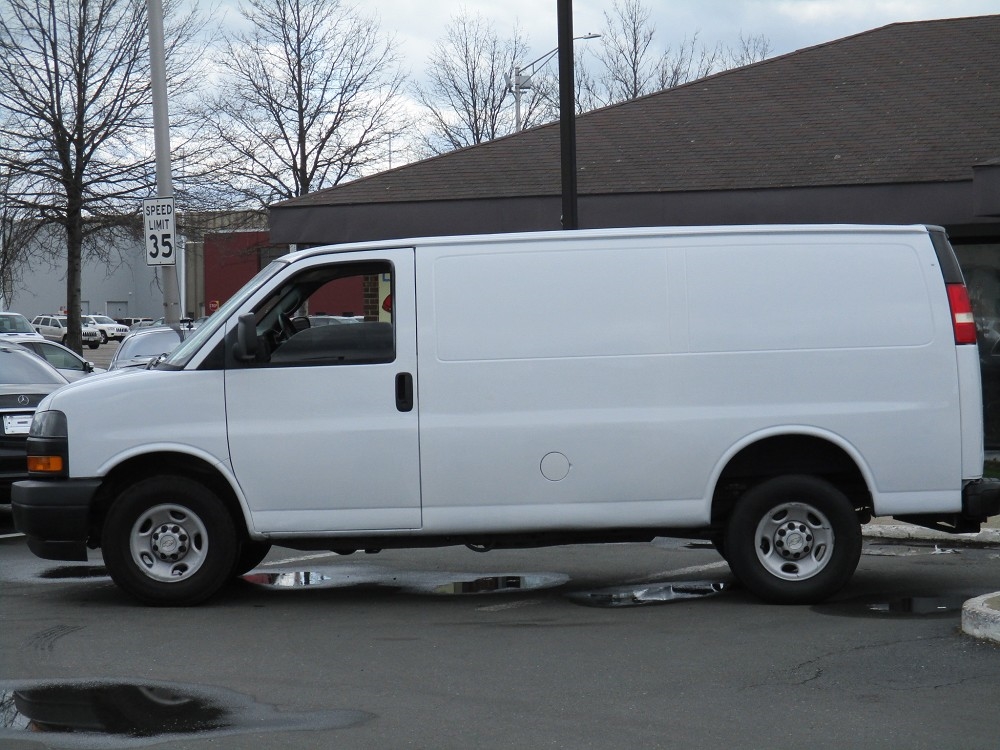 Chevrolet Express Cargo Van RWD 2500 135" 2018 Chevrolet Express Cargo Van RWD 2500 135" 2018