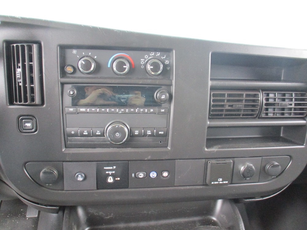 Chevrolet Express Cargo Van RWD 2500 135" 2018