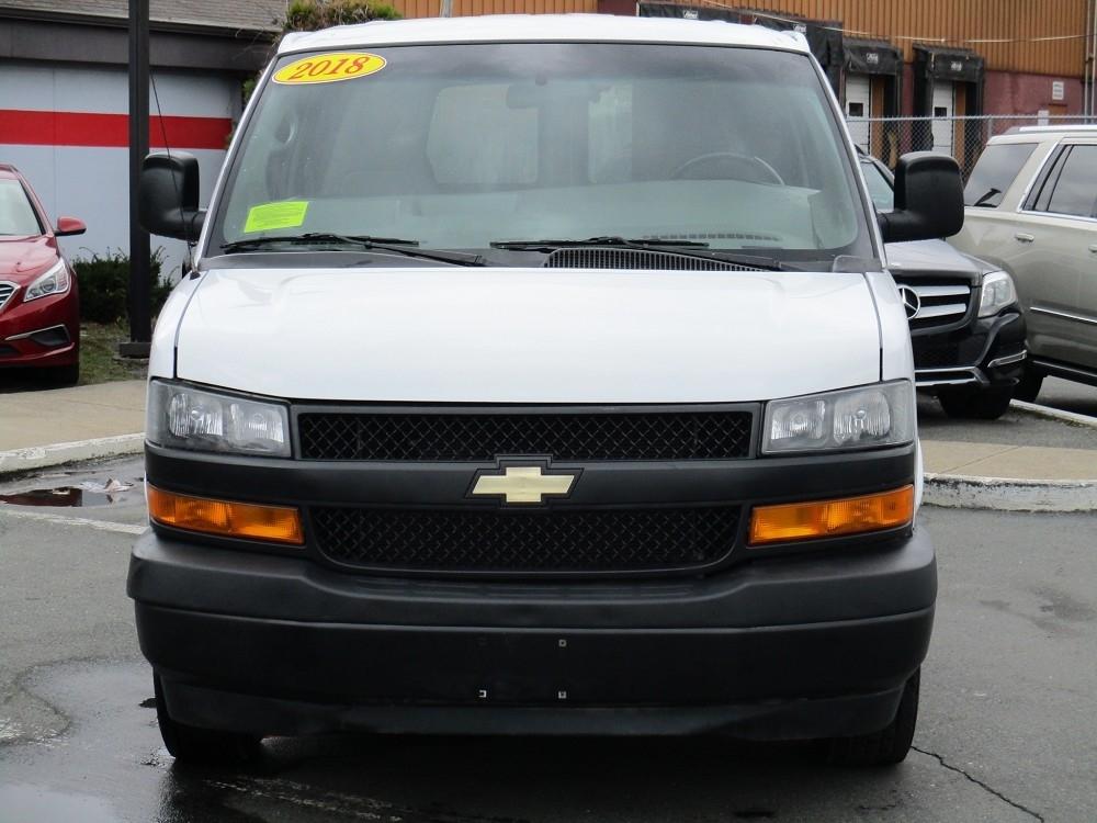 Chevrolet Express Cargo Van RWD 2500 135" 2018
