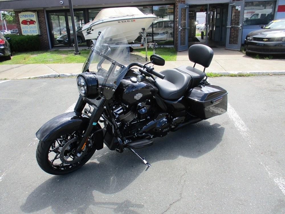 Harley-Davidson FLHRXS  2021