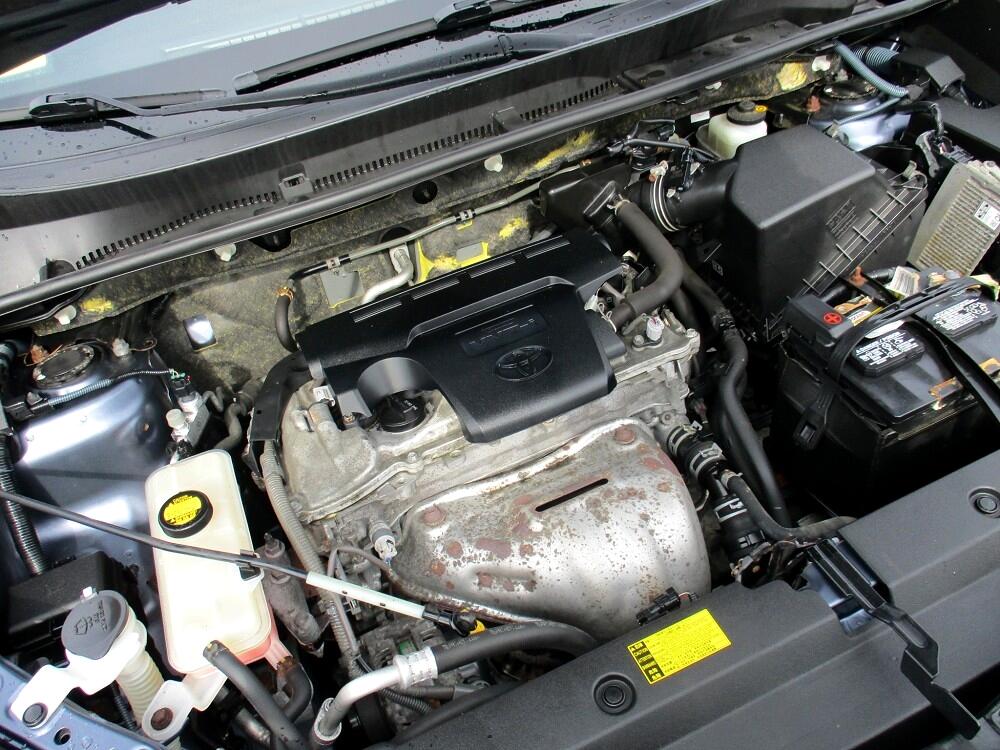 Toyota RAV4 AWD 4dr XLE (Natl) 2013