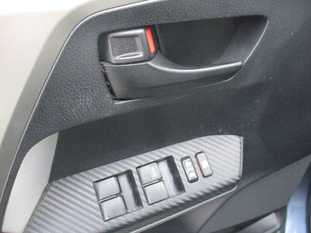 Toyota RAV4 AWD 4dr XLE (Natl) 2013