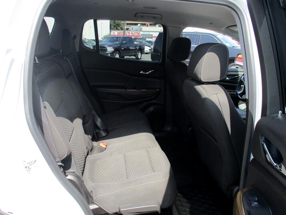 GMC Acadia AWD 4dr SLE w/SLE-1 2019