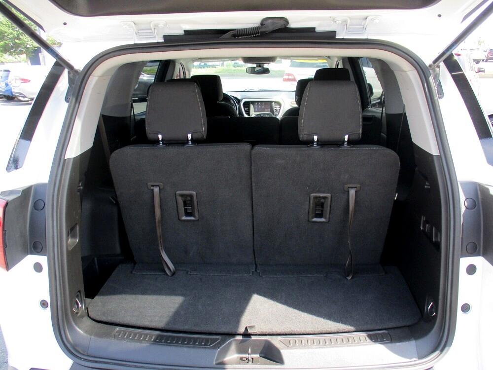 GMC Acadia AWD 4dr SLE w/SLE-1 2019