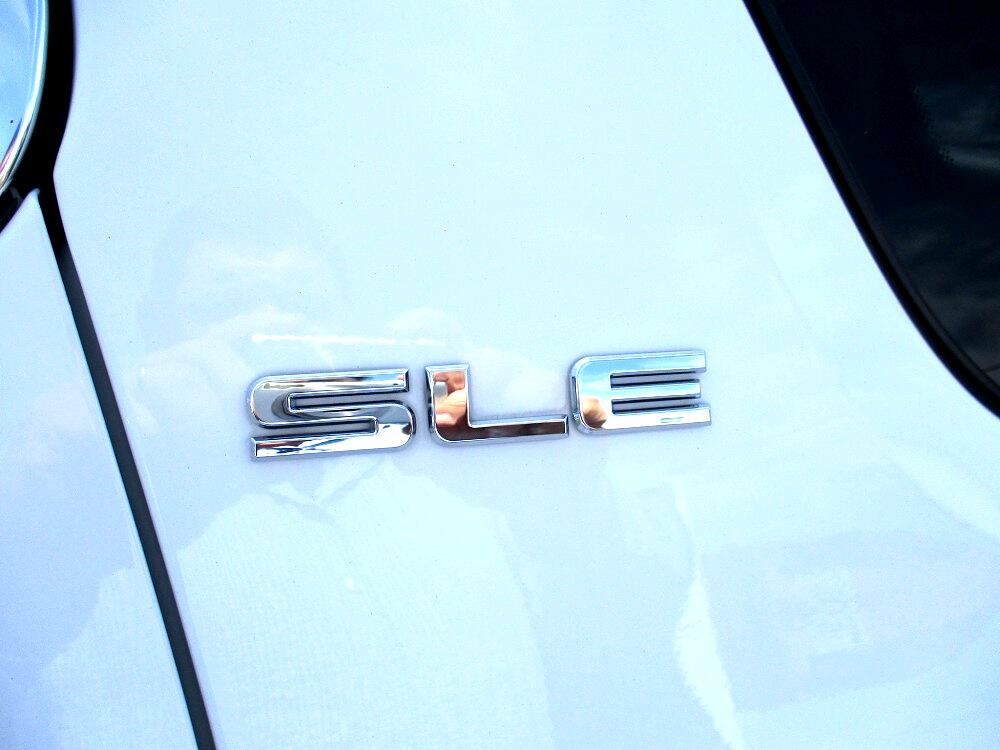 GMC Acadia AWD 4dr SLE w/SLE-1 2019