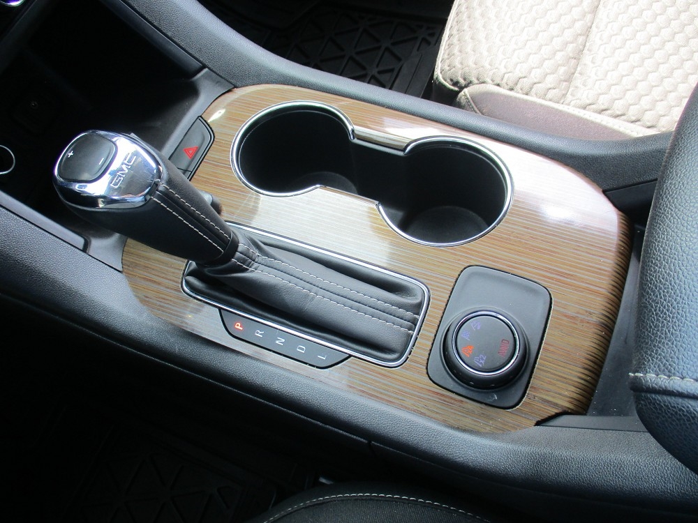 GMC Acadia AWD 4dr SLE w/SLE-1 2019