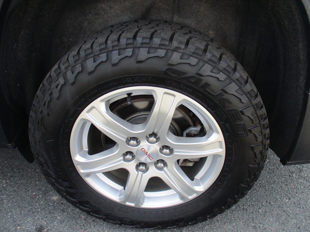 GMC Acadia AWD 4dr SLE w/SLE-1 2019