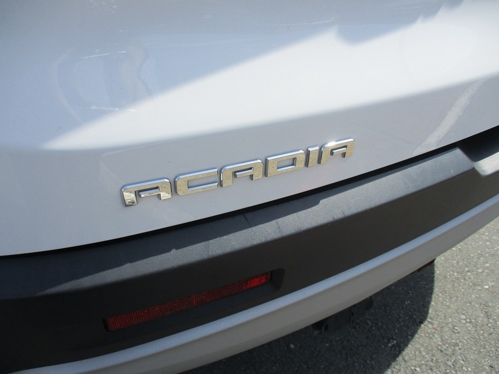 GMC Acadia AWD 4dr SLE w/SLE-1 2019