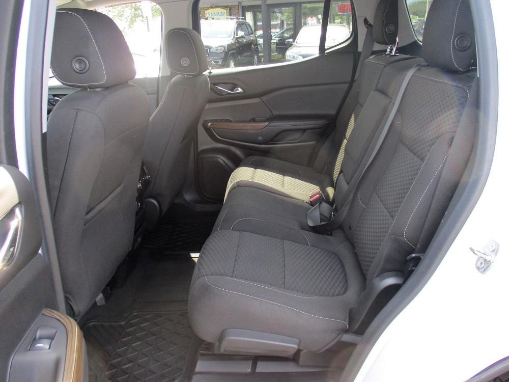 GMC Acadia AWD 4dr SLE w/SLE-1 2019