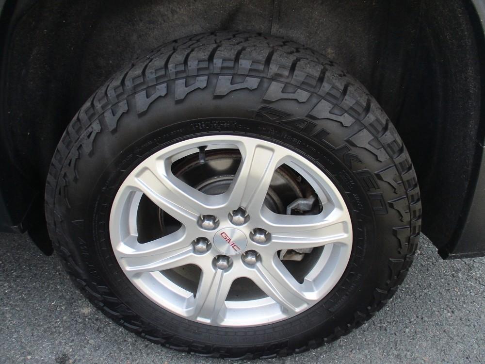 GMC Acadia AWD 4dr SLE w/SLE-1 2019