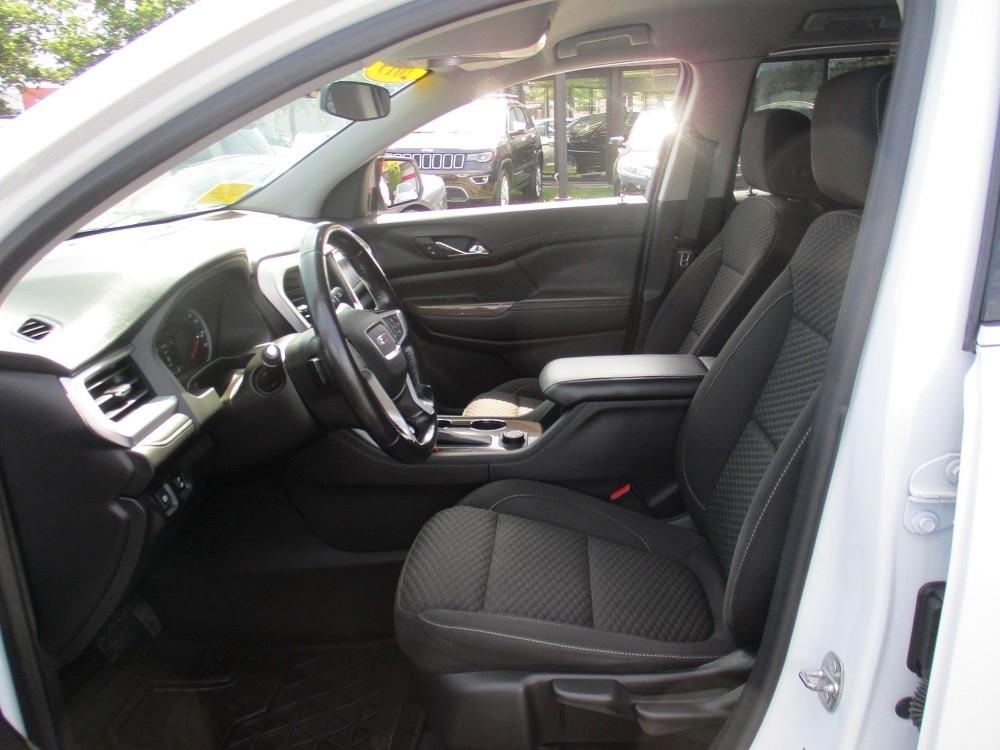 GMC Acadia AWD 4dr SLE w/SLE-1 2019