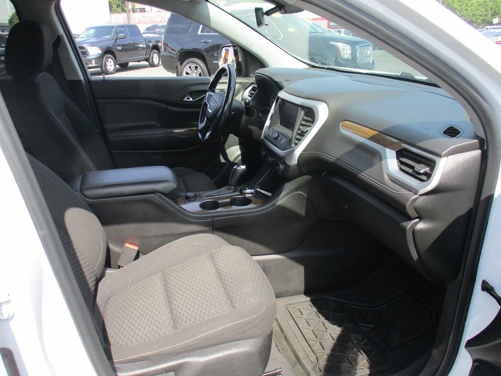 GMC Acadia AWD 4dr SLE w/SLE-1 2019