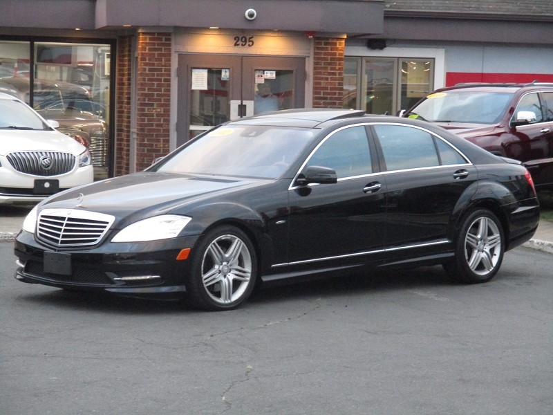 2012 Mercedes-Benz S-Class 4dr Sdn S 550 4MATIC