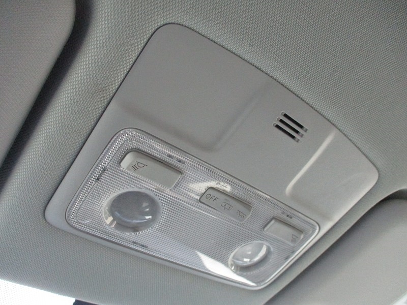 Toyota RAV4 AWD 4dr LE (Natl) 2013