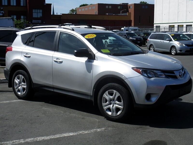 Toyota RAV4 AWD 4dr LE (Natl) 2013