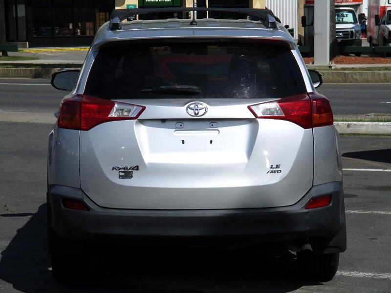 Toyota RAV4 AWD 4dr LE (Natl) 2013