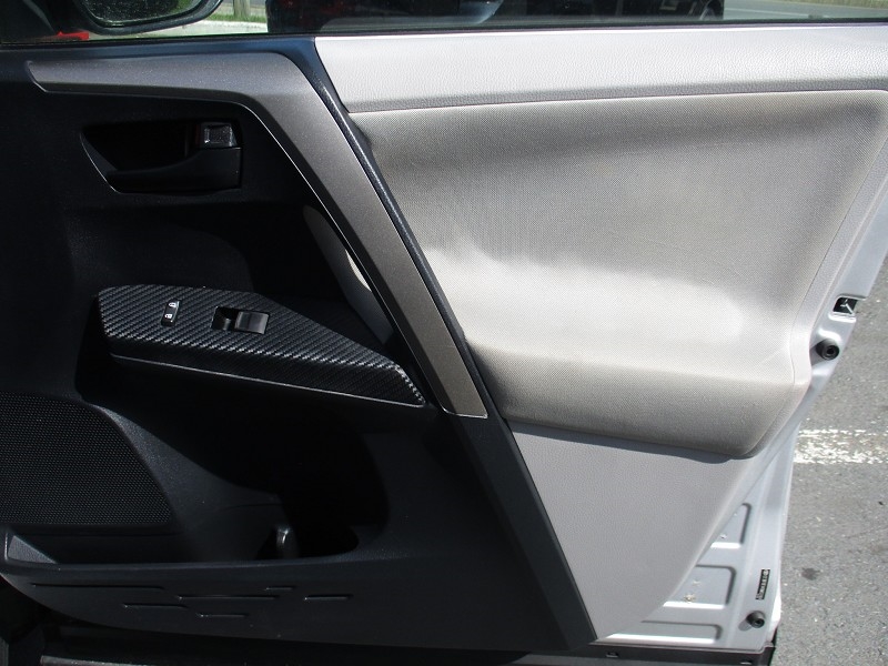 Toyota RAV4 AWD 4dr LE (Natl) 2013