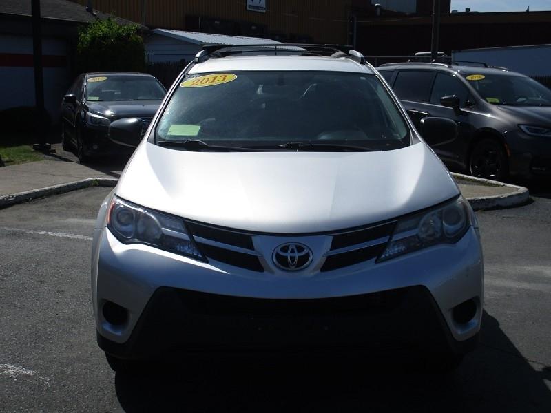 Toyota RAV4 AWD 4dr LE (Natl) 2013