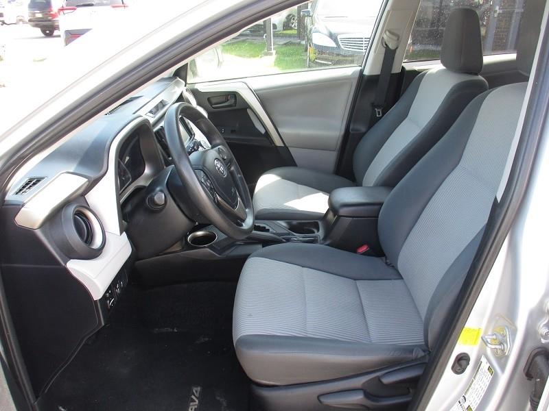 Toyota RAV4 AWD 4dr LE (Natl) 2013