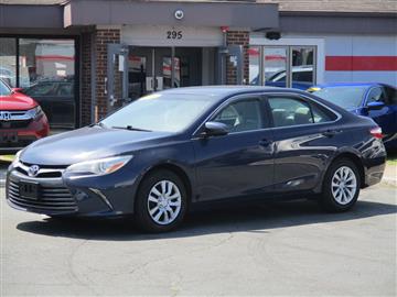 2015 Toyota Camry 4dr Sdn I4 Auto XLE (Natl)