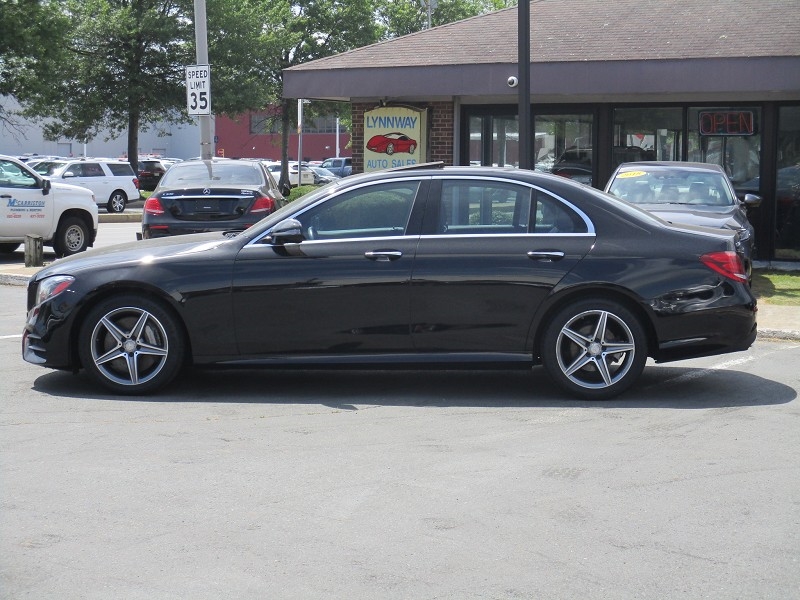 Mercedes-Benz E-Class E 300 Sport 4MATIC Sedan 2017