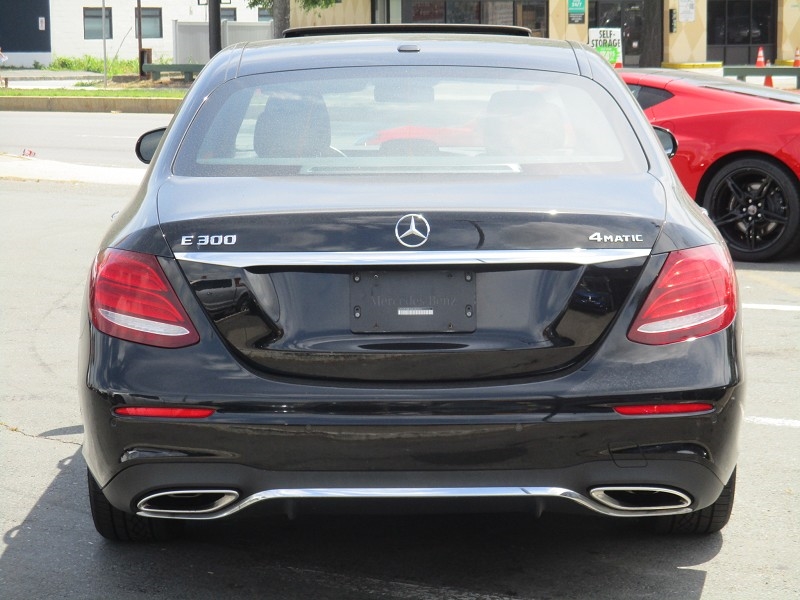 Mercedes-Benz E-Class E 300 Sport 4MATIC Sedan 2017