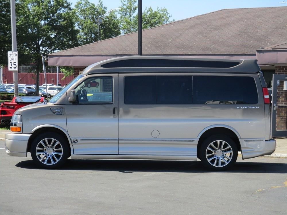 Chevrolet Express Cargo Van RWD 2500 135" 2015