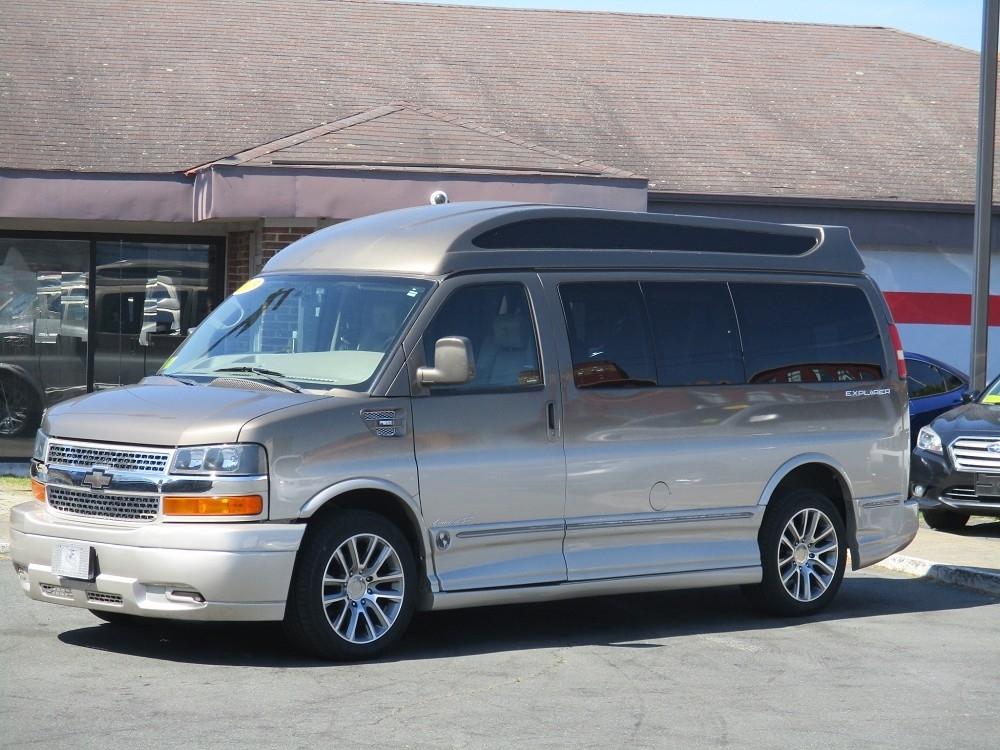 Chevrolet Express Cargo Van RWD 2500 135" 2015