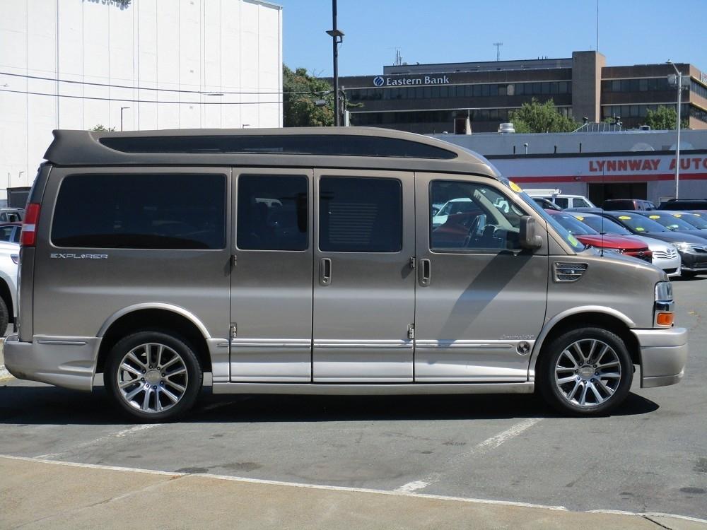 Chevrolet Express Cargo Van RWD 2500 135" 2015
