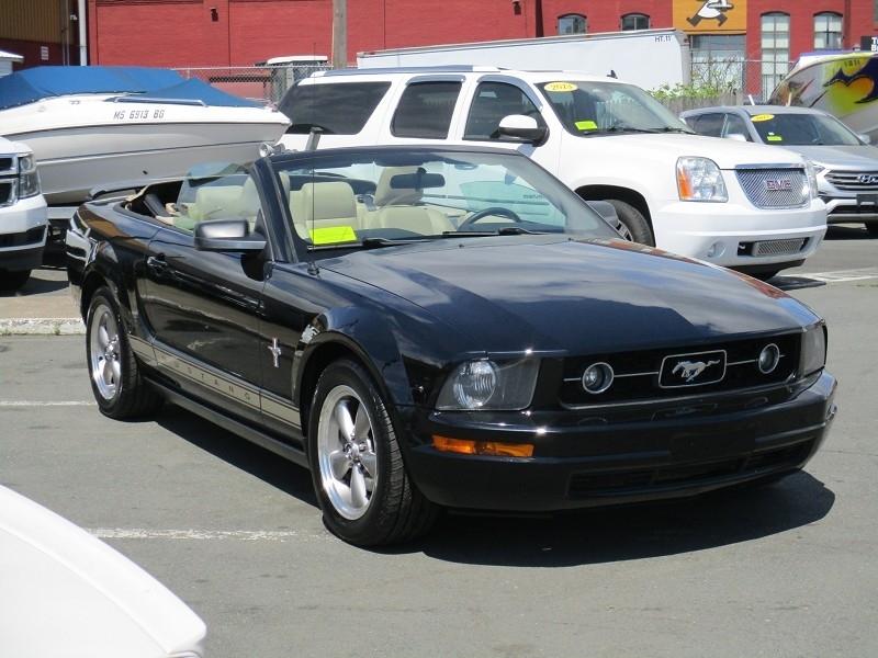 Ford Mustang 2dr Conv Standard 2006
