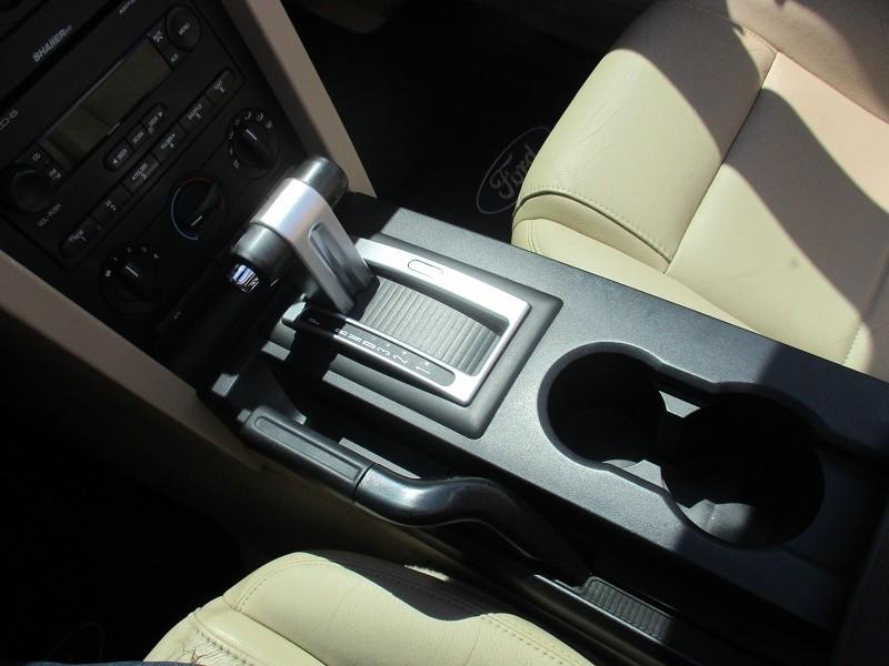 Ford Mustang 2dr Conv Standard 2006
