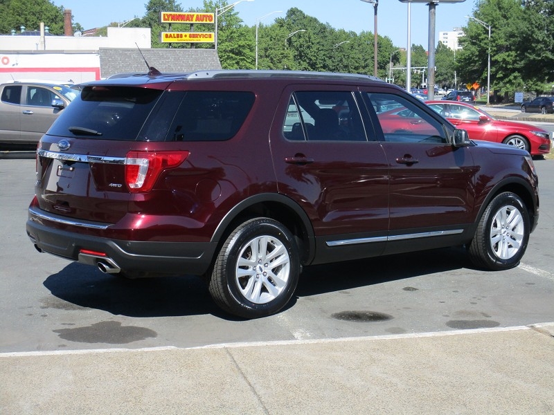 Ford Explorer XLT 4WD 2018