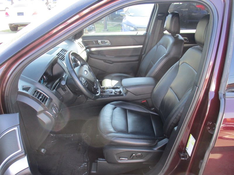 Ford Explorer XLT 4WD 2018