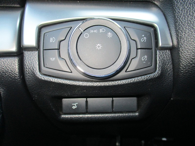 Ford Explorer XLT 4WD 2018