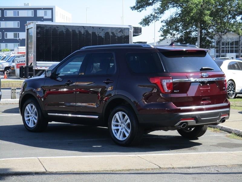 Ford Explorer XLT 4WD 2018