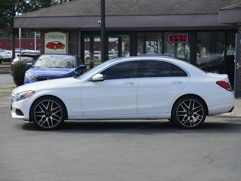 Mercedes-Benz C-Class C 300 4MATIC Sedan 2018 Mercedes-Benz C-Class C 300 4MATIC Sedan 2018